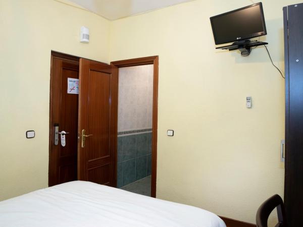 Hostal Tokio : photo 9 de la chambre chambre simple