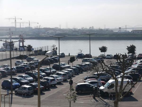 Residencial S Juliao AL : photo 8 de la chambre chambre double avec terrasse