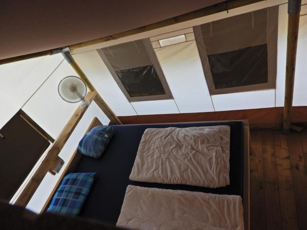 Drago Tours LODGE TENT Joy Safari, Lanterna : photo 8 de la chambre tente de luxe