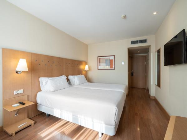 Catalonia La Maquinista : photo 3 de la chambre chambre double ou lits jumeaux standard