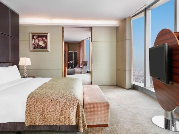 InterContinental Nanjing, an IHG Hotel : photo 6 de la chambre one-bedroom dining suite with lake view