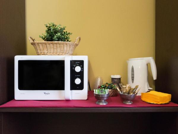 Al Porto Di Cagliari : photo 9 de la chambre chambre deluxe double ou lits jumeaux