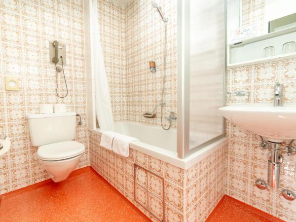 Hotel Alexander : photo 3 de la chambre suite familiale avec balcon