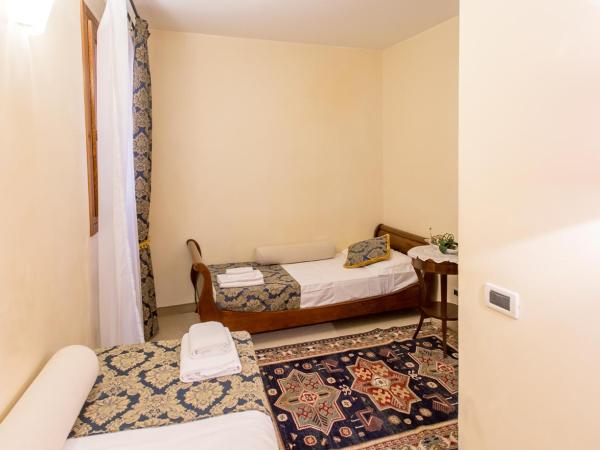 Residenza Rivo Alto : photo 6 de la chambre chambre quadruple - vue sur canal