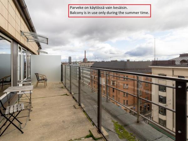 Forenom Aparthotel Tampere : photo 1 de la chambre chambre lits jumeaux avec balcon d'Été