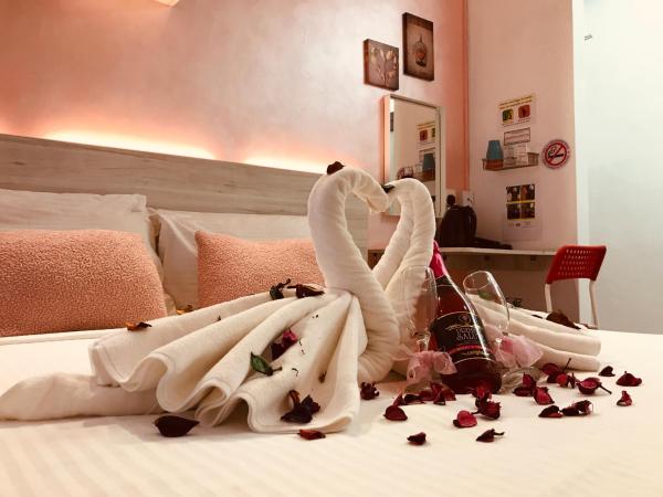 Smile Hotel Danau Kota : photo 3 de la chambre chambre double à thème