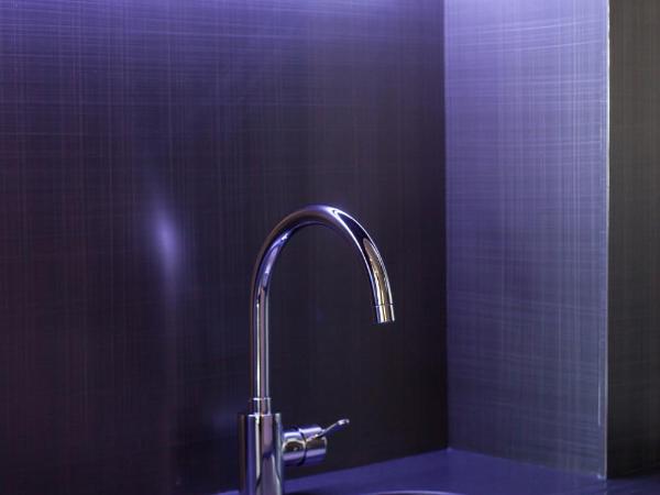 Holiday Inn Express Montpellier - Odysseum by IHG : photo 5 de la chambre queen suite with living area and sofa bed