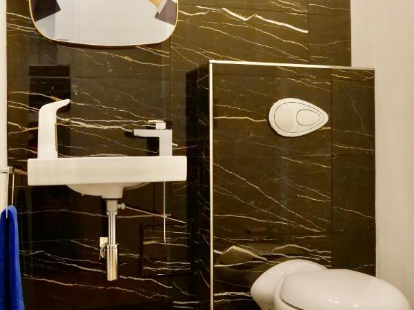 Chambre D'hôtes sur Île de Nantes : photo 9 de la chambre appartement avec terrasse