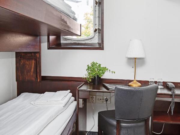 Mälardrottningen Yacht Hotel : photo 4 de la chambre cabine sur bateau (2 adultes)