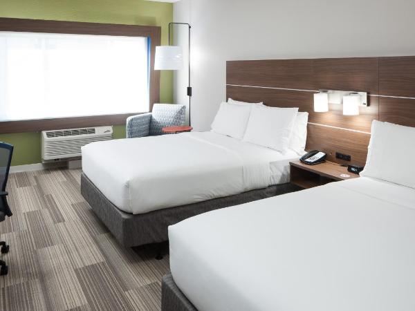 Holiday Inn Express & Suites - Orlando At Seaworld, an IHG Hotel : photo 5 de la chambre chambre avec 2 lits queen-size - baignoire adaptée aux personnes à mobilité réduite - non-fumeurs 