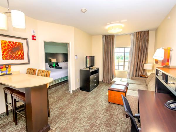 Staybridge Suites Houston - IAH Airport, an IHG Hotel : photo 6 de la chambre suite 1 chambre