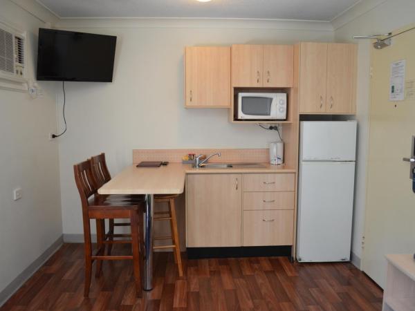 Airport Motel Brisbane : photo 5 de la chambre suite deluxe