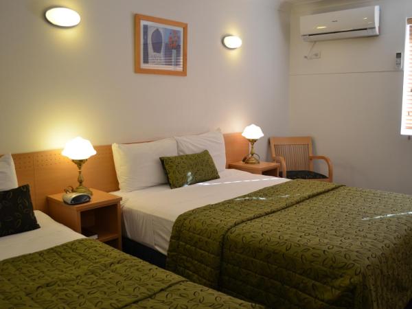 Airport Motel Brisbane : photo 8 de la chambre chambre lit queen-size deluxe