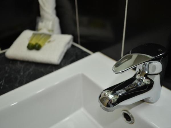 Airport Motel Brisbane : photo 2 de la chambre chambre familiale deluxe