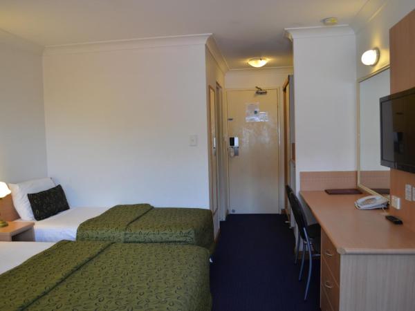 Airport Motel Brisbane : photo 5 de la chambre chambre familiale deluxe