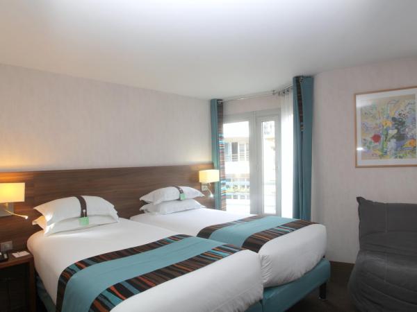 Holiday Inn Paris Montmartre, an IHG Hotel : photo 7 de la chambre chambre triple (3 adultes)