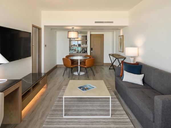 JA The Resort - JA Beach Hotel, Dubai : photo 4 de la chambre sea view premium one bedroom suite