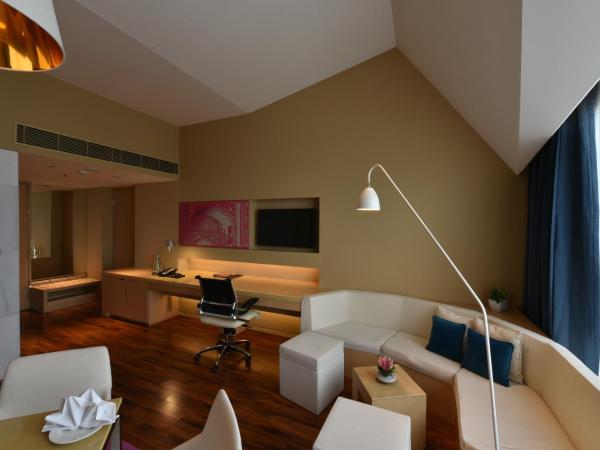 Vivanta New Delhi, Dwarka : photo 6 de la chambre suite 1 chambre lit king-size deluxe - vue sur ville