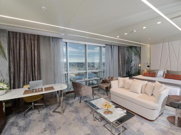 Ankara Alegria Business Hotel : photo 3 de la chambre suite lit king-size avec baignoire spa