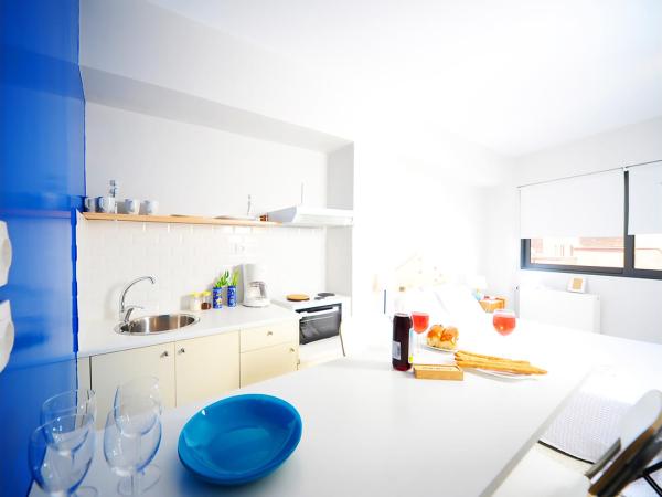 Live in Athens, PSYRRI Central Apartments : photo 10 de la chambre studio 1er Étage - vivre à athènes # 6