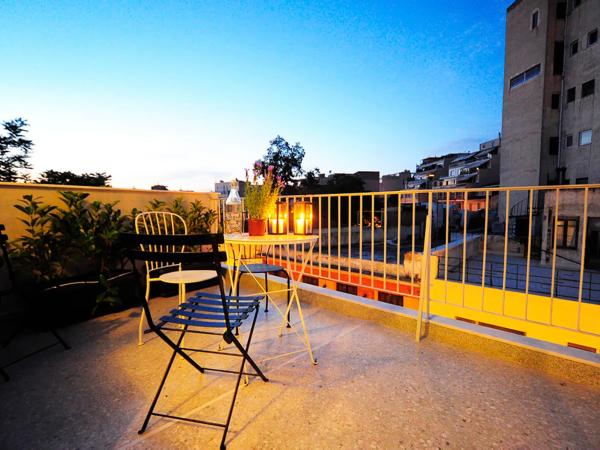 Live in Athens, PSYRRI Central Apartments : photo 9 de la chambre appartement de grand standing en duplex - vue sur acropole - vivre à athènes # 9