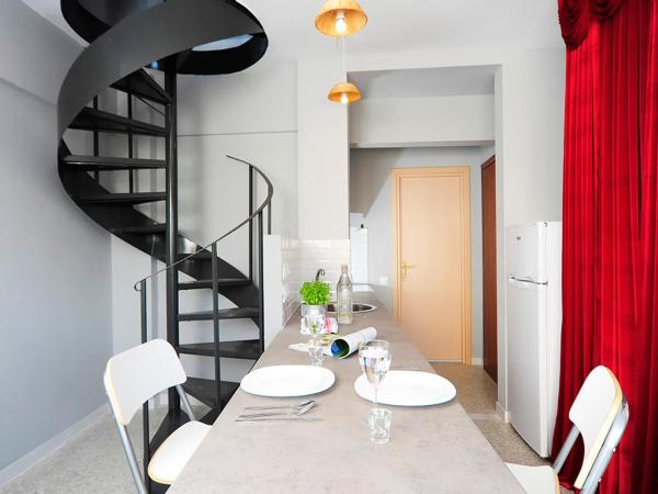 Live in Athens, PSYRRI Central Apartments : photo 1 de la chambre appartement de grand standing en duplex - vue sur acropole - vivre à athènes # 9