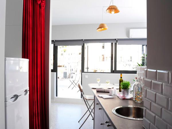 Live in Athens, PSYRRI Central Apartments : photo 2 de la chambre appartement de grand standing en duplex - vue sur acropole - vivre à athènes # 9