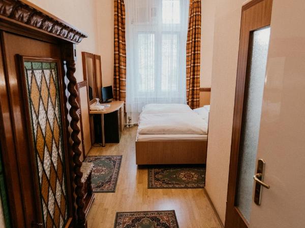 Tisza Hotel : photo 5 de la chambre chambre double ou lits jumeaux Économique 