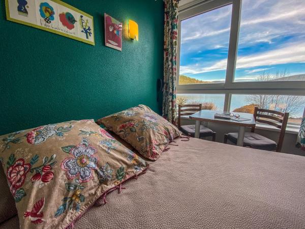 Appart'Hôtel LIDO au bord de l'eau : photo 6 de la chambre studio confort - vue sur lac