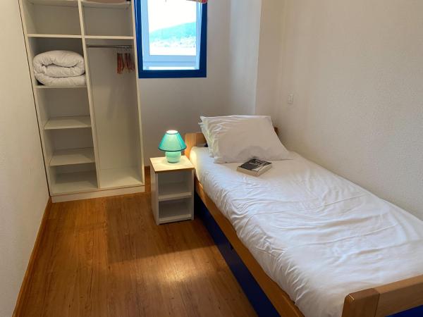 Appart'Hôtel LIDO au bord de l'eau : photo 6 de la chambre studio - vue sur mer