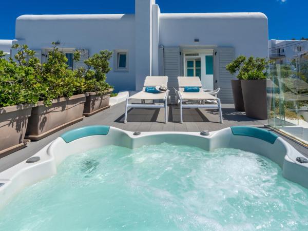 Semeli Hotel Mykonos : photo 1 de la chambre hébergement double supérieur avec spa - vue sur mer