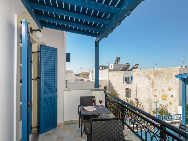 Pension Irene 2 : photo 3 de la chambre suite - vue sur piscine 