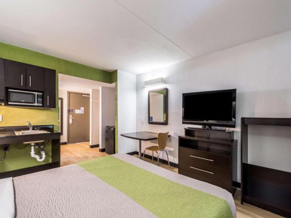 Studio 6-Indianapolis, IN : photo 3 de la chambre chambre lit queen-size accessible aux personnes à mobilité réduite – non-fumeurs