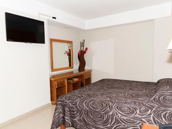 Hotel Gran Via - Centro : photo 4 de la chambre chambre lit king-size