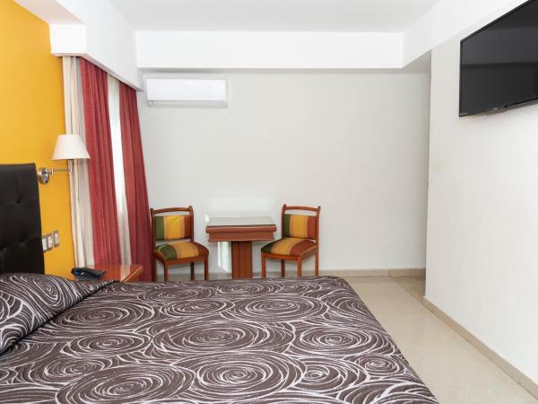 Hotel Gran Via - Centro : photo 7 de la chambre chambre lit king-size