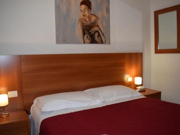 Hotel Dalmazia : photo 1 de la chambre chambre double ou lits jumeaux
