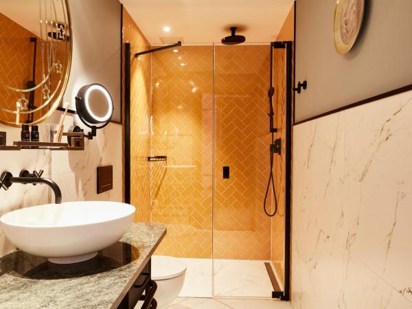 Hotel Indigo The Hague - Palace Noordeinde, an IHG Hotel : photo 2 de la chambre chambre standard lit queen-size