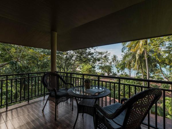 Anda Lanta Resort : photo 8 de la chambre hébergement double de luxe - vue sur forêt 
