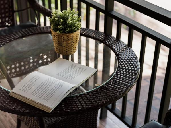 Anda Lanta Resort : photo 6 de la chambre hébergement double de luxe - vue sur forêt