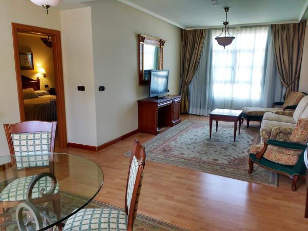 Hotel Lasa Sport : photo 3 de la chambre suite