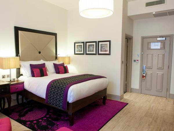 Hotel Indigo London - Kensington, an IHG Hotel : photo 6 de la chambre hébergement lit queen-size premium avec lit d'appoint