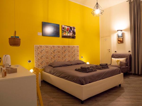 B&B Cosmoneapolitan : photo 7 de la chambre chambre double deluxe