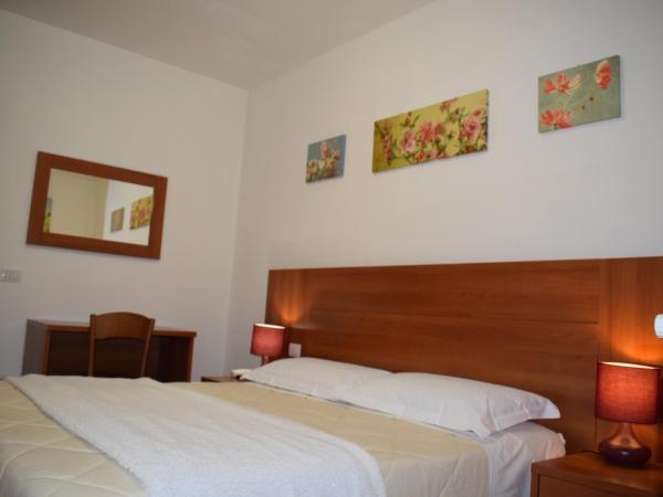 Hotel Dalmazia : photo 3 de la chambre chambre double ou lits jumeaux