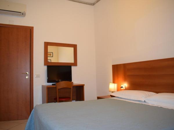 Hotel Dalmazia : photo 8 de la chambre chambre double ou lits jumeaux