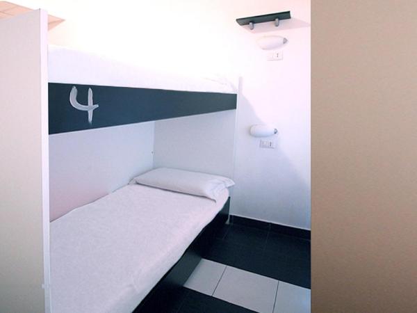 New Generation Hostel Milan Center : photo 3 de la chambre lits superposés dans dortoir mixte de 2 lits
