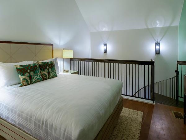 Hotel Indigo Savannah Historic District, an IHG Hotel : photo 4 de la chambre suite 2 chambres - vue sur ville