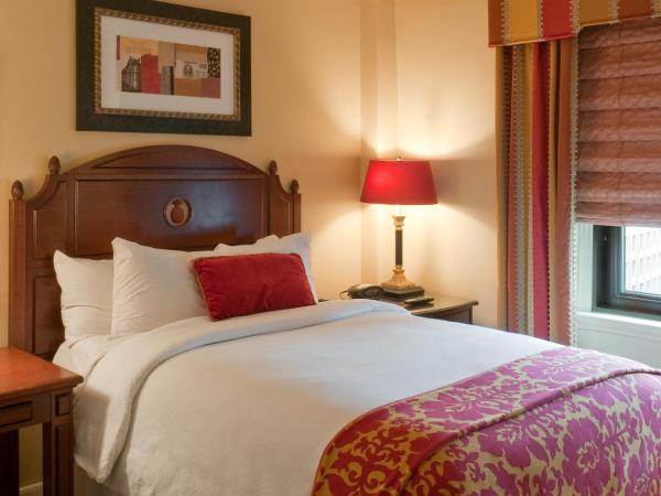 Boston Omni Parker House Hotel : photo 1 de la chambre chambre traditionnelle avec grand lit