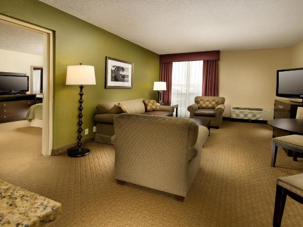 Holiday Inn Portland-Airport I-205, an IHG Hotel : photo 3 de la chambre suite 1 chambre lit king-size avec canapé-lit