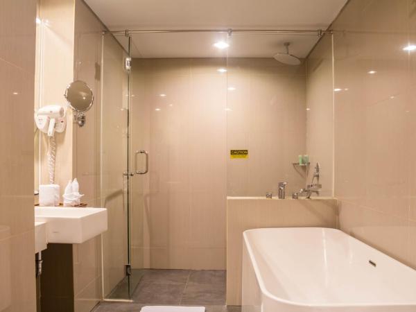 KHAS Tugu Hotel Yogyakarta : photo 6 de la chambre suite