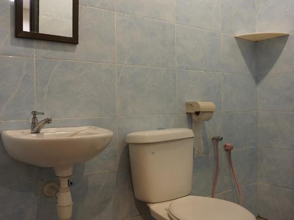 S & S Guest House Kuantan : photo 3 de la chambre chambre standard lit queen-size